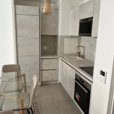 Rue Henri Bergson Apartment *